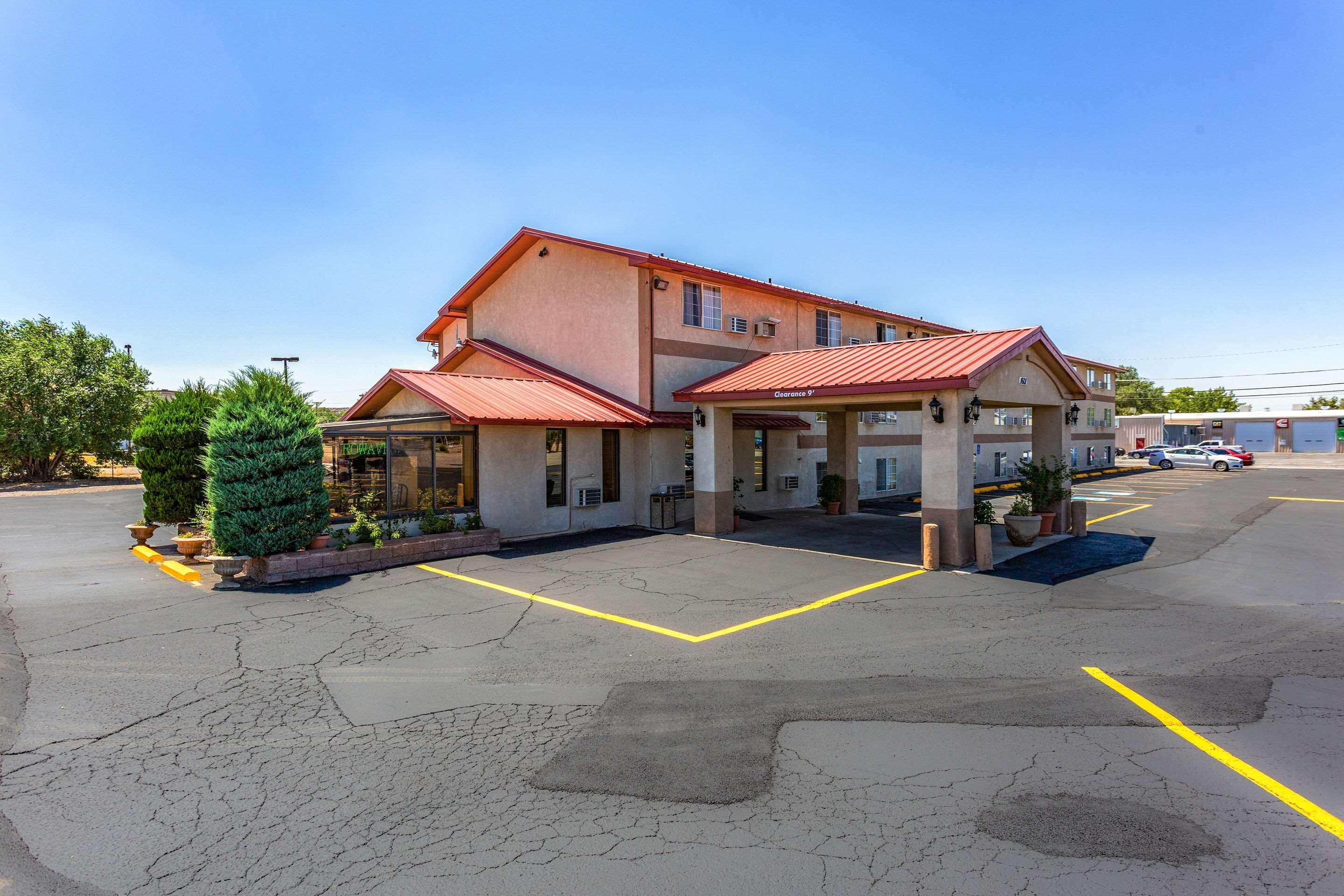Rodeway Inn Farmington Exterior foto